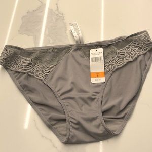 Natori gray lacy briefs